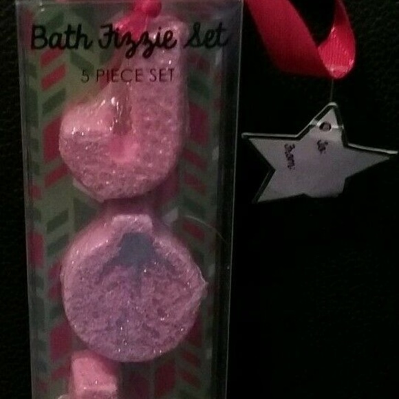 NEW Bath Fizzy Set (Bath Bomb) Candy Cane JOLLY - Picture 1 of 3